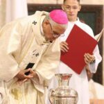 Video-El sacerdocio es don, no mérito”: Monseñor Ozoria reaviva el fuego vocacional en la Misa Crismal