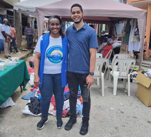 FUNCOEAYUBA realiza jornada solidaria en Katanga, Los Mina: entrega ropa y calzado a familias necesitadas