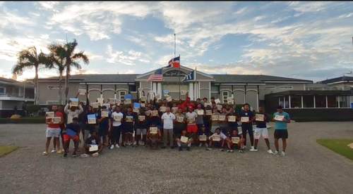 Academia de los New York Yankees en República Dominicana imparte curso de primeros auxilios a sus prospectos