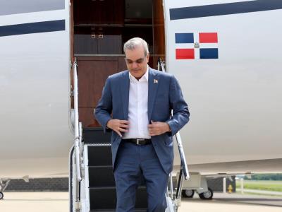 Abinader llega a Washington para encuentro con Marco Rubio