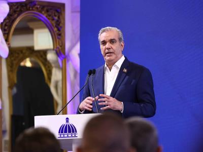 Abinader dice seguirá con la misma política para cubrir déficit fiscal