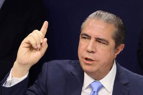 Francisco Javier pide convocar Consejo de Ministros por conflicto en Medio Oriente