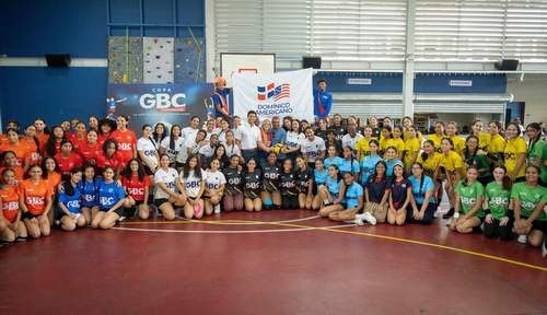 Inauguran torneo Intercolegial de Voleibol Femenino Copa GBC