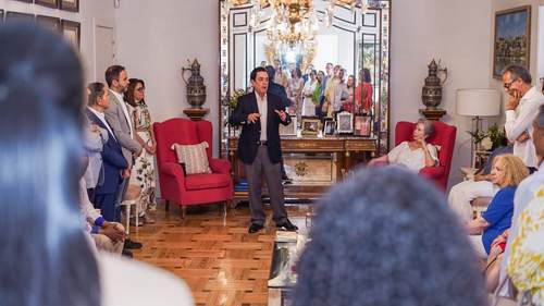 La Embajada Dominicana celebra encuentro de autores dominicanos en la residencia oficial durante la 84.ª Feria del Libro de Madrid 2025