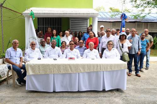 Colvet anuncia paro por incumplimiento de aumento y pensiones a veterinarios