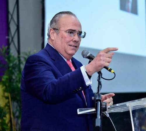 Charlie Mariotti afirma: «Verón merece lo que produce y el gobierno debe cumplirle a Higüey»