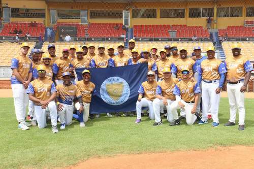 La DCNB inauguró el evento el sábado con la presencia de las autoridades y los nueve equipos participantes.
