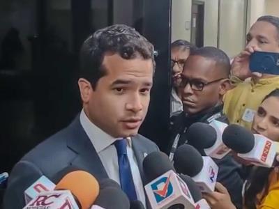 Omar Fernández quiere permisos de trabajo temporales a extranjeros
