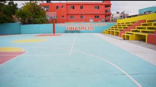 INEFI anuncia construcción de moderno polideportivo techado en el sector Los Mina