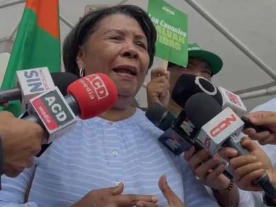 Feministas protestan contra posible aprobación del Código Penal