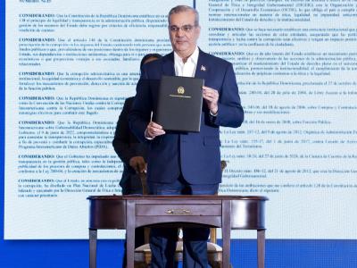 Pensiones: Abinader pensionó a 116 economistas con RD$50,000