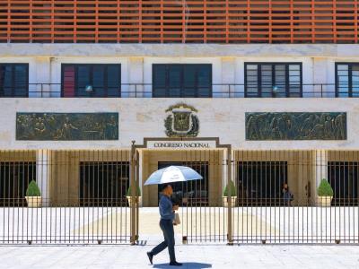 Aprueban ley que permite al Congreso auditar al Gobierno y privados