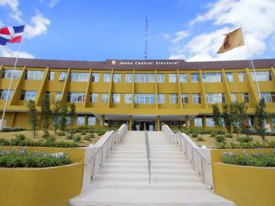 JCE ejecutará sentencia del TSE y entregará 600 MM al PRM, FP y al PLD
