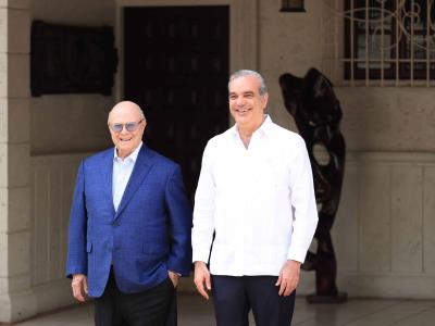 Abinader se reúne con Hipólito Mejía para hablar de crisis en Haití