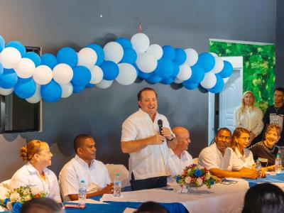 El PRM juramenta a Tony Peña Núñez