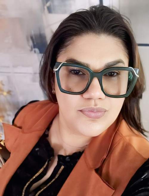 Nelly Tavarez proclama: Más importante que tener la razón, es seguir siendo familia. o arreglarse antes de arreglar a los demás