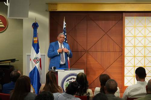 Profesionales de la enfermería y otras ciencias de la salud dominicanos podrían insertarse al mercado laboral de Estados Unidos