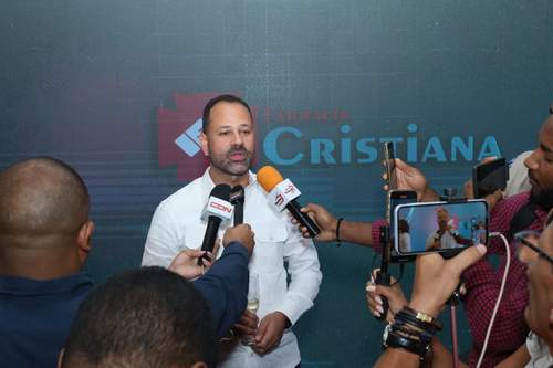 Farmacia Cristiana celebra 60 años de servicio ininterrumpido
