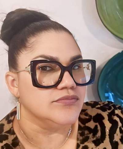 Nelly Tavarez hace un llamado urgente a rescatar la familia en su programa “Devocionales”