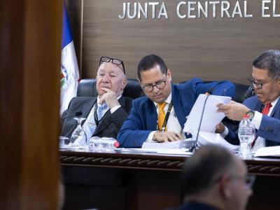 Capitales dominicanos y extranjeros tras el contrato nueva cédula