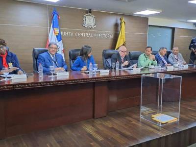 Oferta para renovar cédulas supera presupuesto de la JCE