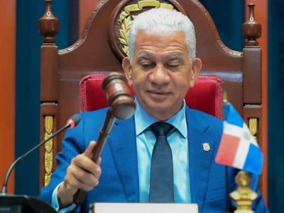 Senado envía a comisión el proyecto de reformulación al Presupuesto