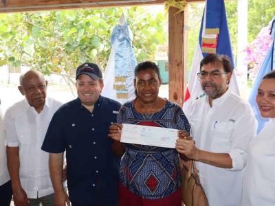 Indemnizaciones y títulos en Monte Grande: apoyo del Gobierno