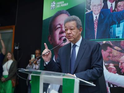 Leonel Fernández: crisis económica es culpa del gobierno