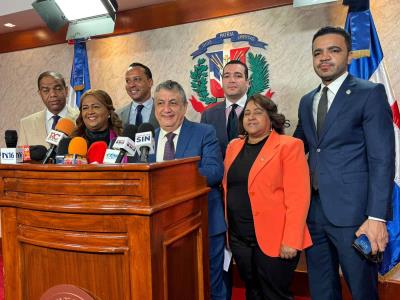 PLD denuncia acoso de Fuerza del Pueblo para juramentar dirigentes