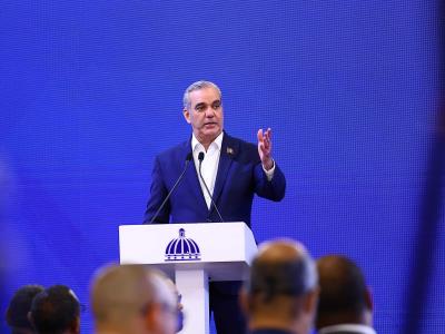 RD presentará su primer vehículo blindado en 2026, anuncia Abinader