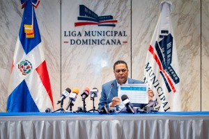 El mandatario informó el pasado 7 de agosto, la entrega de 4 mil millones de pesos a los gobiernos locales, para la ejecución de aceras y contentes