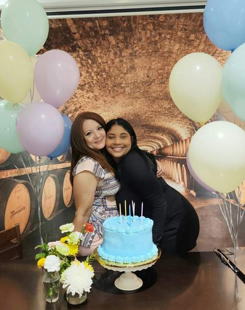 Esmirna Gómez resalta la vida y alegría de Pilar Stephanie en su cumpleaños