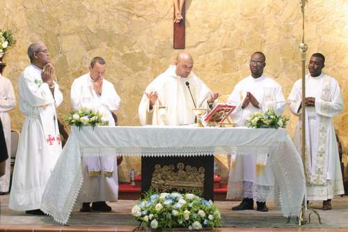 P. Héctor Luis Rosario, OSA El cristiano está llamado a dejarlo todo por Cristo, no solo a cumplir mandamientos