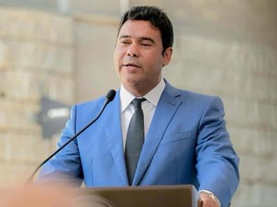 Senado guarda minuto de silencio por amigo de Barón Duluc