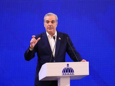 Abinader evita responder razones sobre nombramiento de Zorrilla Ozuna