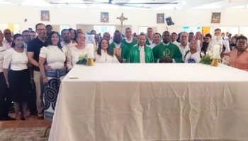 La Parroquia San Vicente de Paúl recibe a su nuevo párroco, el Padre Jocelyn Antoine, C.M., y despide con gratitud al Padre Pelagio Taveras, C.M.
