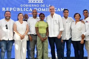 Presidente Abinader dispone RD$2,000 millones para construcción de 25 polideportivos a nivel nacional