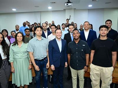 Johnny Pujols exhorta a jóvenes a integrarse a la política